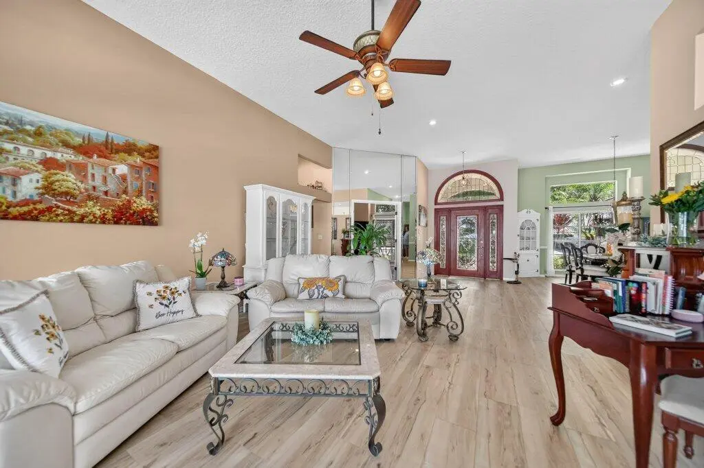 Living Room at 913 SW LIGHTHOUSE Drive, Palm City