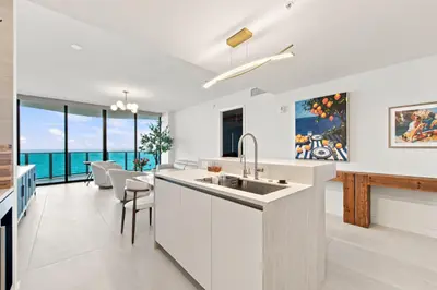 900 N OCEAN Boulevard 705, Pompano Beach – Condominium for rent