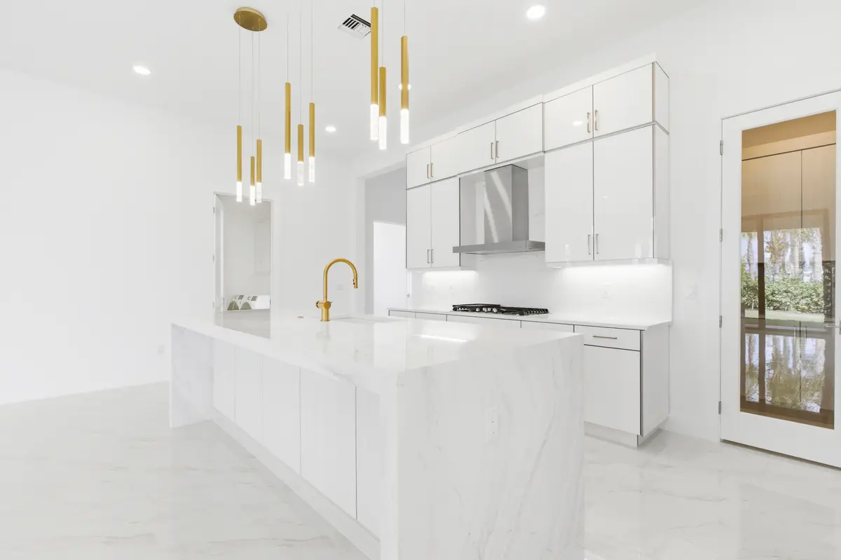 Kitchen at 14027 Bastille Street, Palm Beach Gardens