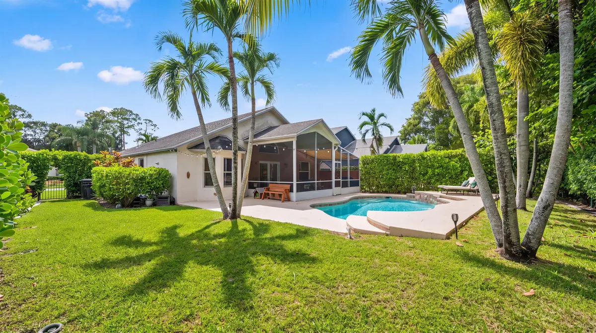 32-15049 Oak Chase Ct at 15049 OAK CHASE Court, Wellington
