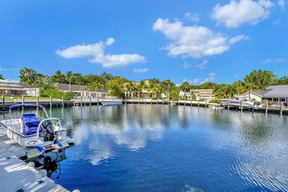 Wide Turning Basin Views at 41 S COMPASS Drive, Fort Lauderdale