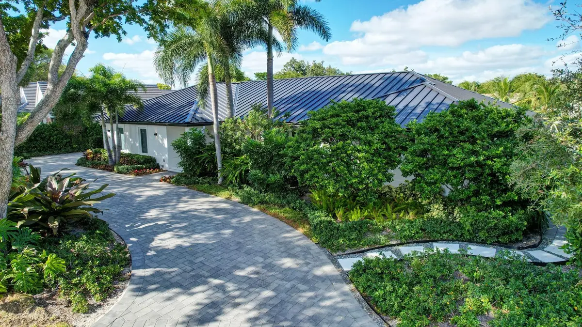 Circular & Side Driveway at 41 S COMPASS Drive, Fort Lauderdale