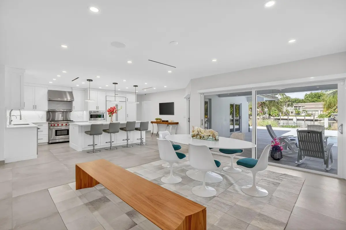 Open-Concept Living Areas at 41 S COMPASS Drive, Fort Lauderdale