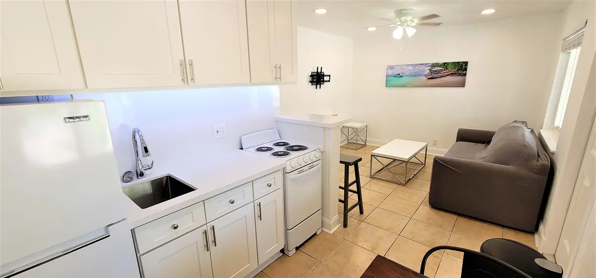 101 TACOMA Lane 30, Palm Beach Shores, FL – multifamily space photo 6
