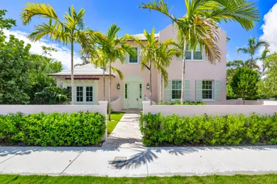 234 Summa Street, West Palm Beach – Single Family Residence for sale