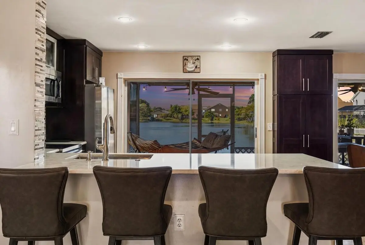 Kitchen Bar at 940 SW 96TH Avenue, Pembroke Pines