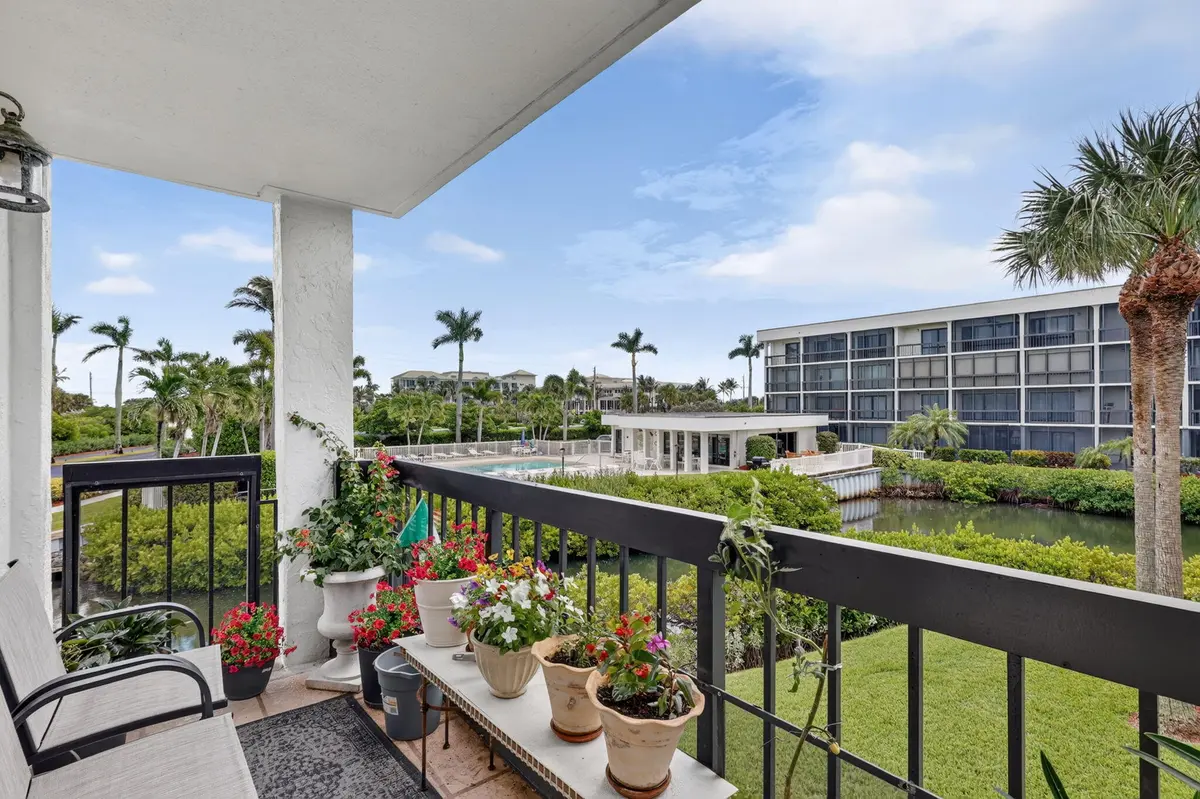 36-web-or-mls-7R7A3251 at 3792 NE Ocean Boulevard 220 N, Jensen Beach