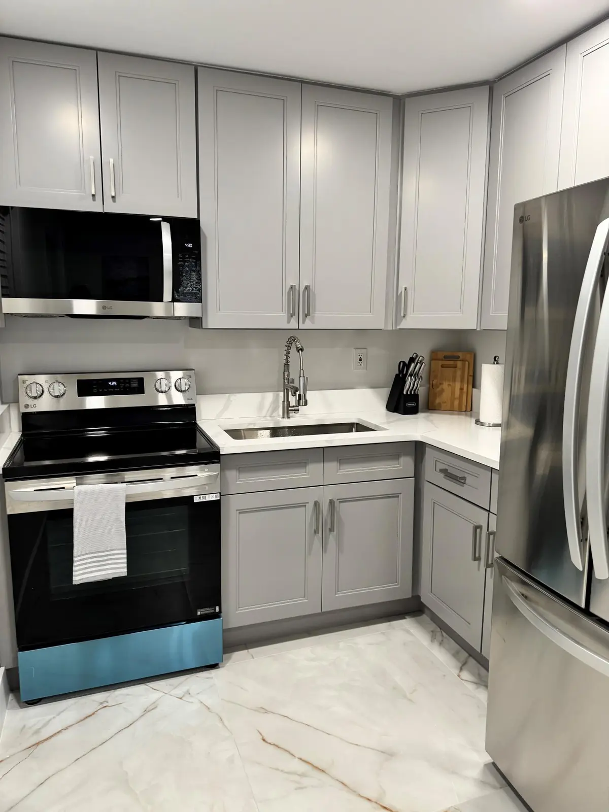 Kitchen at 221 SE 11TH Avenue 1, Pompano Beach