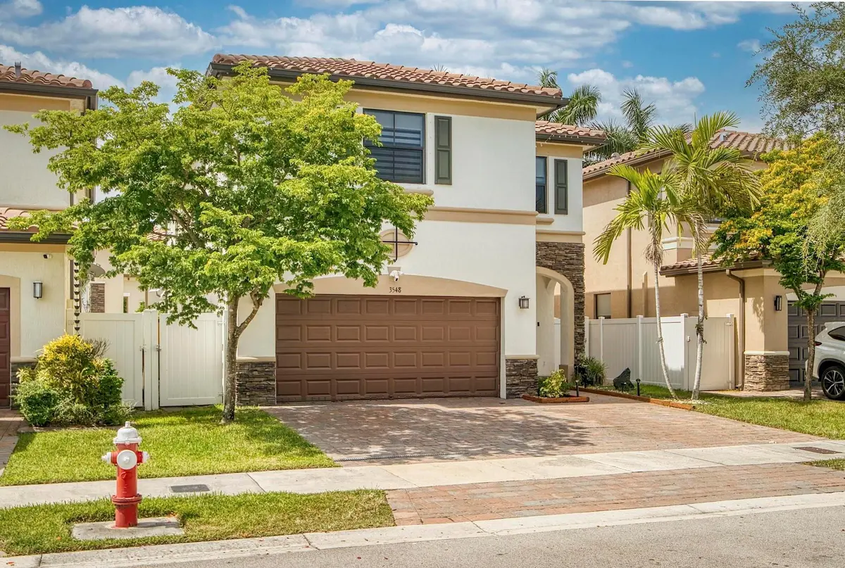 Photo 2 at 3548 W 88TH Street, Hialeah