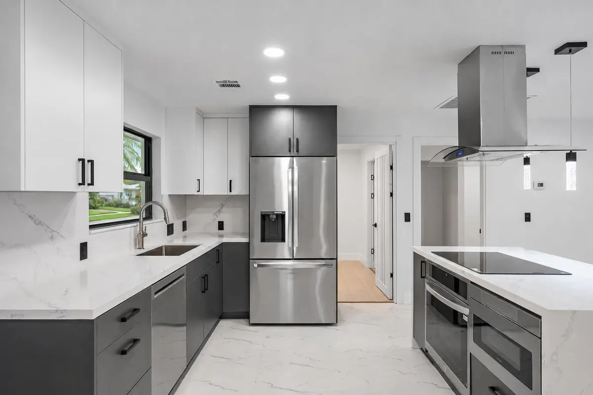 360 Saturn Ave at 360 Saturn Avenue, Tequesta