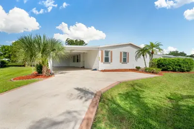8185 14TH HOLE Drive, Port St. Lucie – Manufactured Home for sale