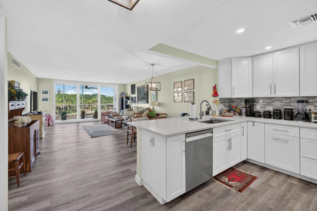 8-web-or-mls-699A3087 at 3100 NE 48TH Court 409, Lighthouse Point