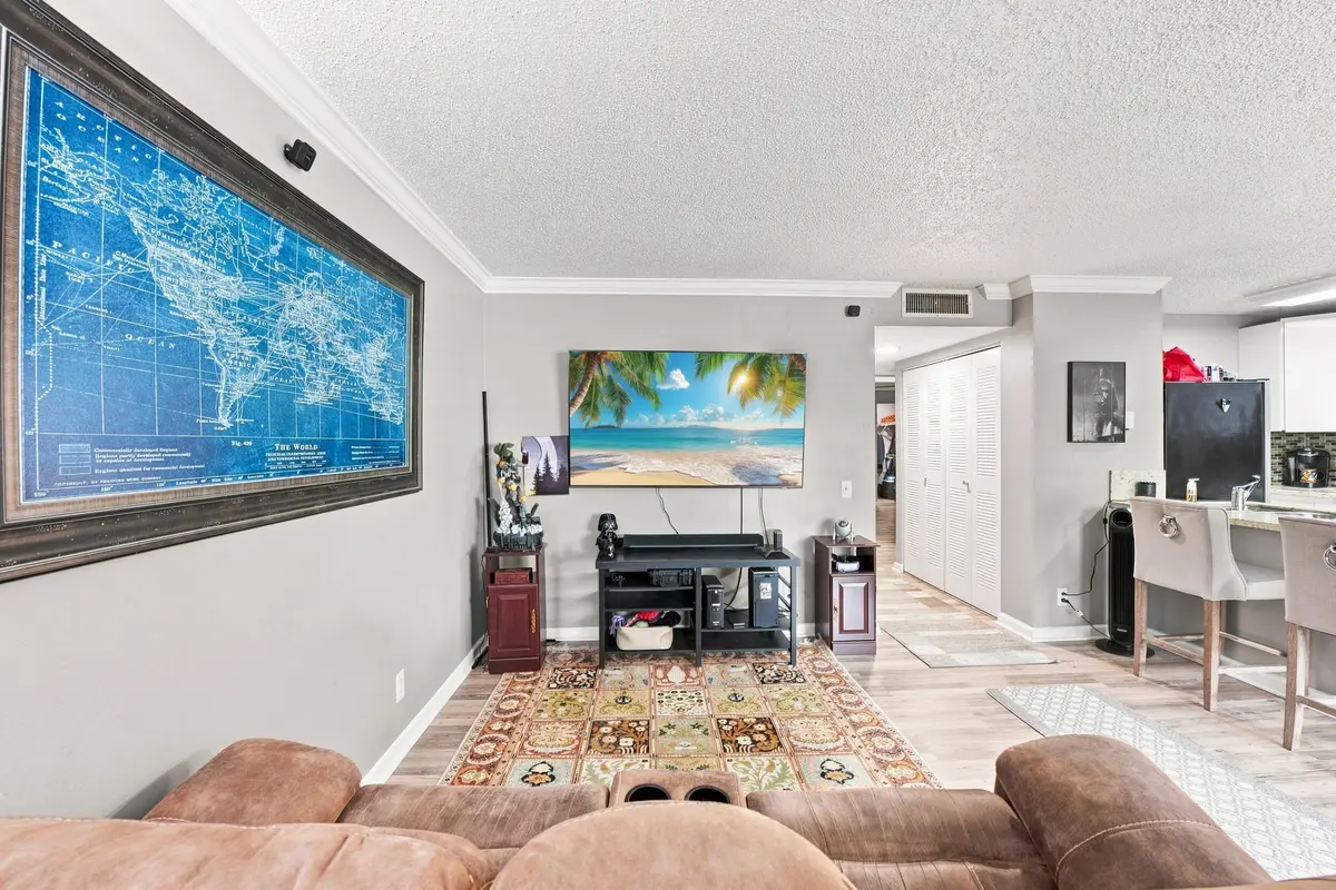 Family Room at 711 FOREST CLUB Drive 119, Wellington