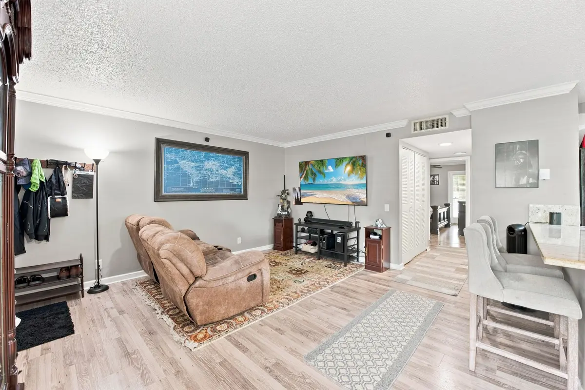 Family Room at 711 FOREST CLUB Drive 119, Wellington