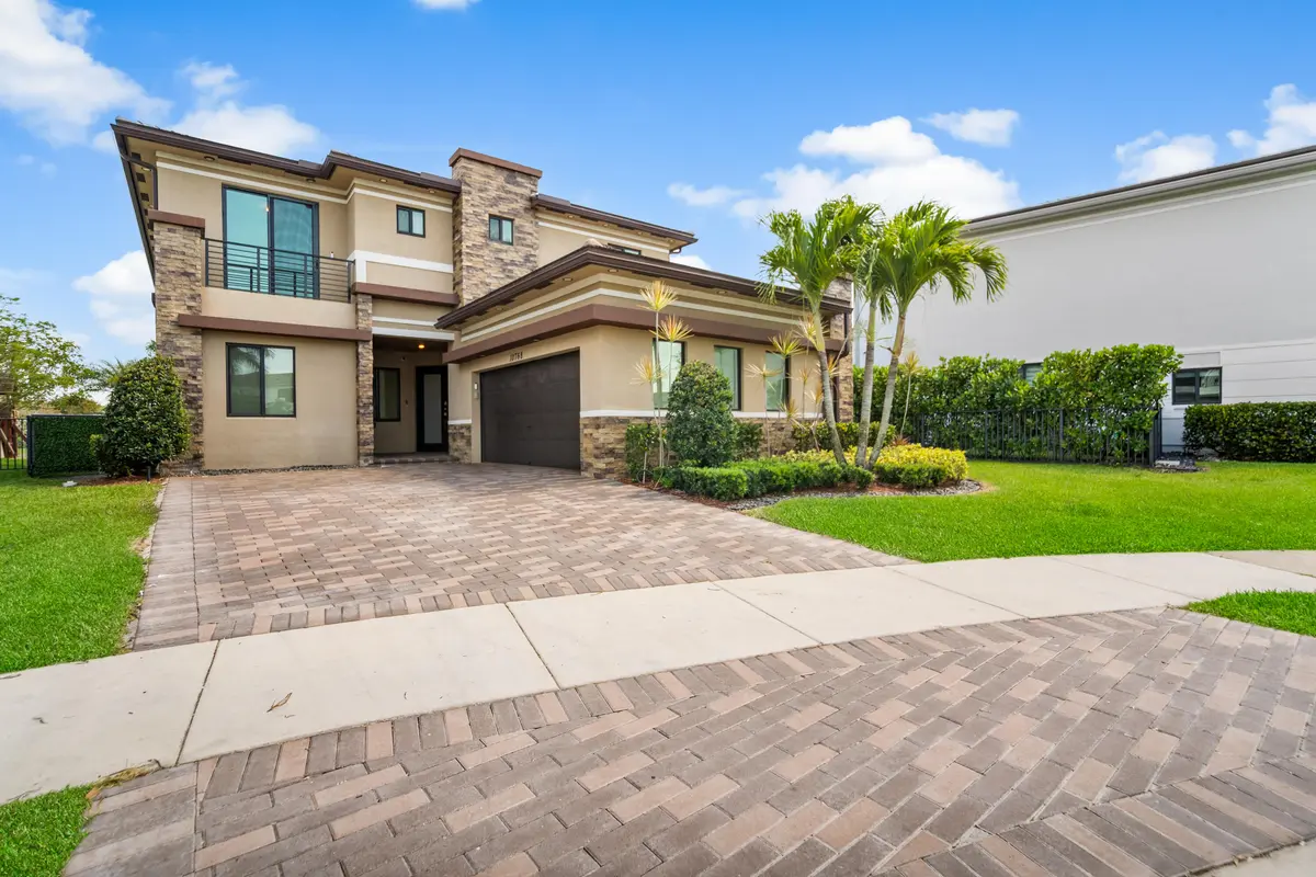 A7_02428 at 10768 AZUL Lane, Parkland