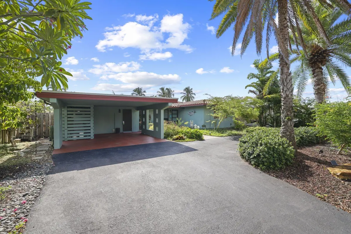 2332 NE 17th Ter - 4.jpg-SMALL at 2332 NE 17th Terrace, Wilton Manors