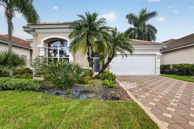 6842 Fairway Lakes Drive, Boynton Beach – Single Family Residence for sale