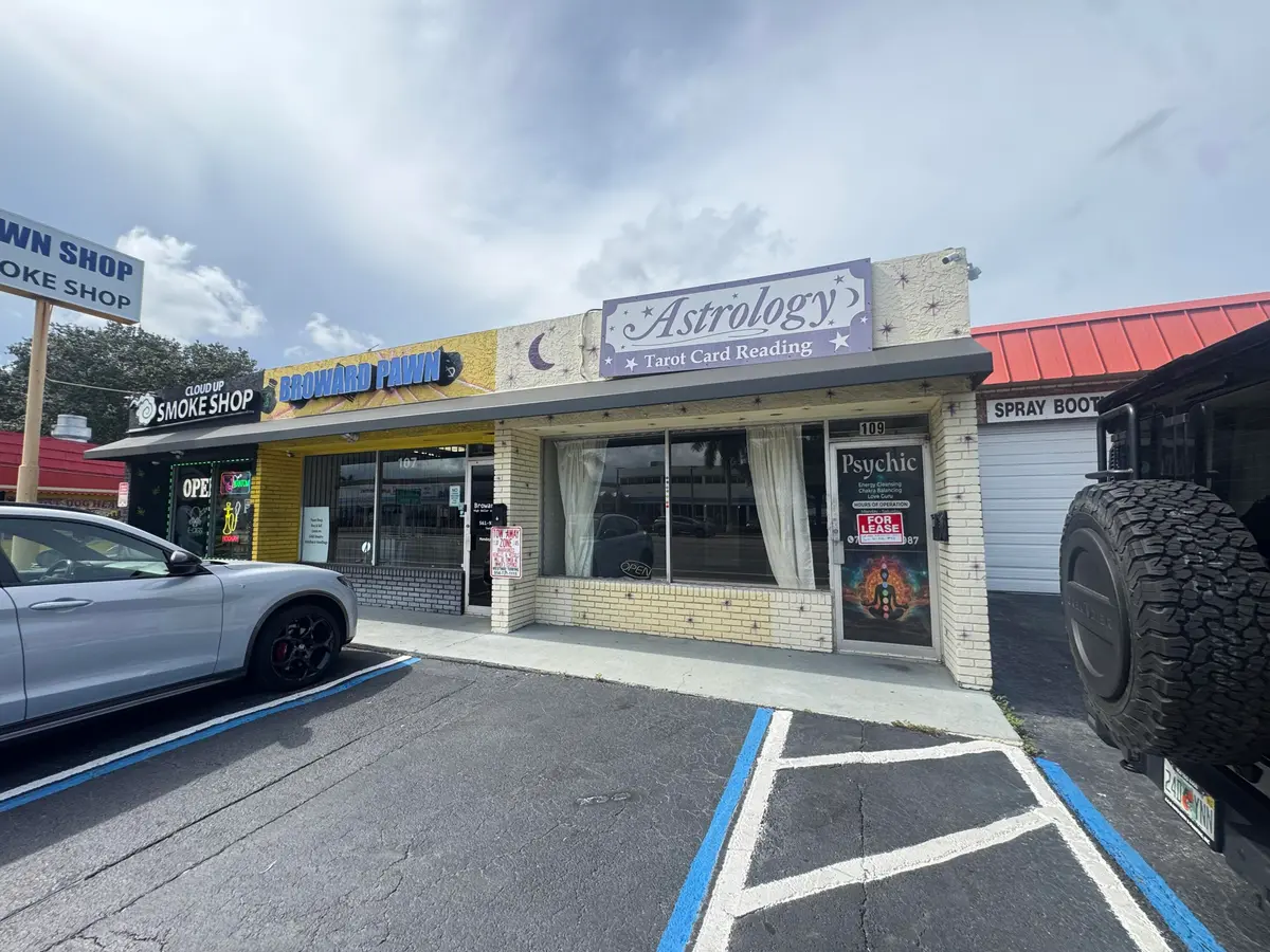 IMG_1889 at 109 E Sunrise Boulevard, Fort Lauderdale