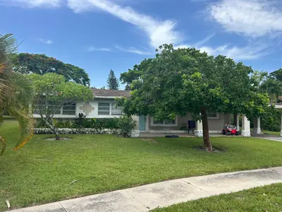 250 NW 46th Street 250, Boca Raton – Single Family Residence for sale