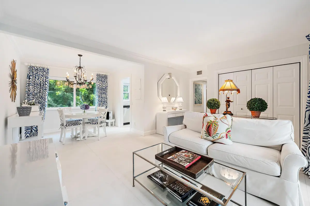 Living room at 122 Peruvian Avenue 16, Palm Beach