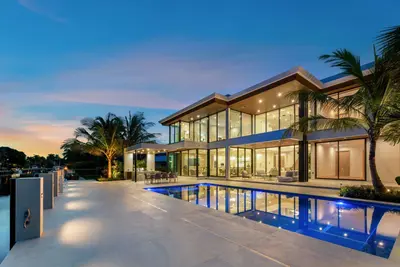 2400 Barcelona Drive, Fort Lauderdale – Single Family Residence for sale