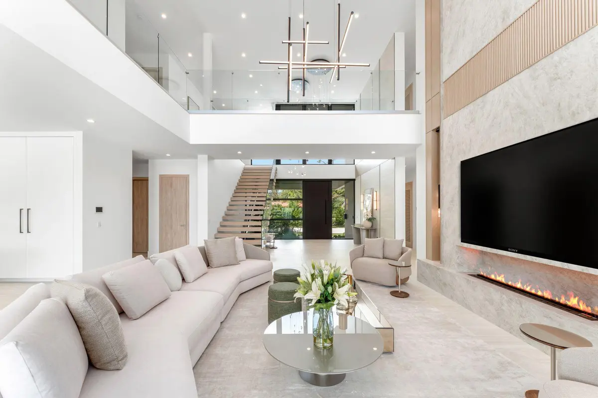 Floor-to-Ceiling Glass | Light & Open at 2400 Barcelona Drive, Fort Lauderdale