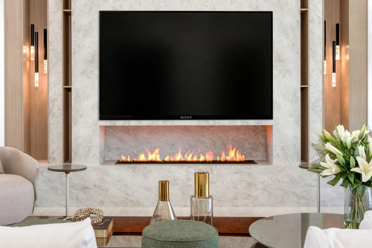 Water-vapor fireplace at 2400 Barcelona Drive, Fort Lauderdale