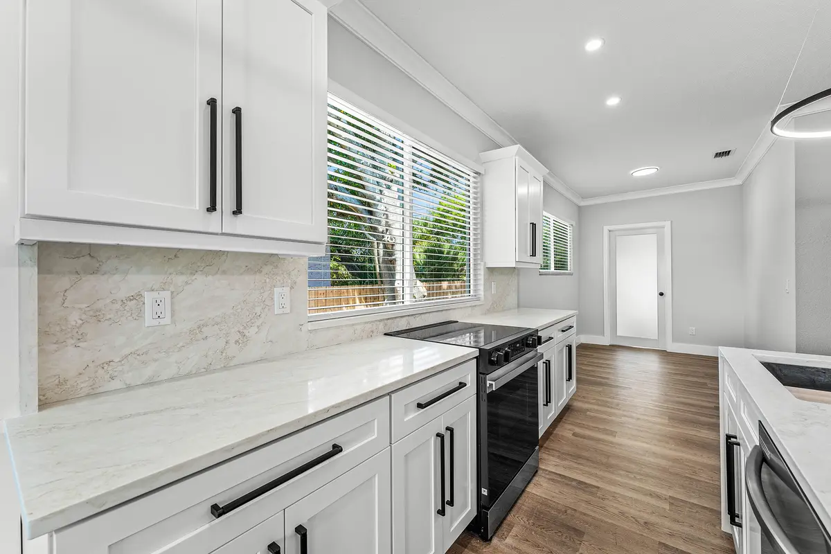 MODERN KITCHEN at 1150 W 25th Street, Riviera Beach