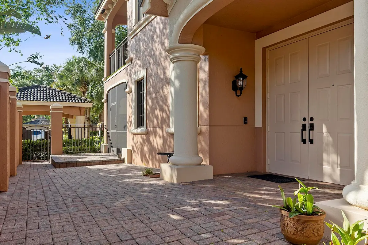 2742 Kinsington - 133 at 2742 Kinsington Circle, Weston