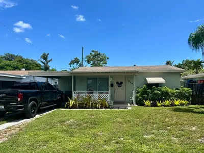 5456 NE 1ST Avenue, Oakland Park – Single Family Residence for rent