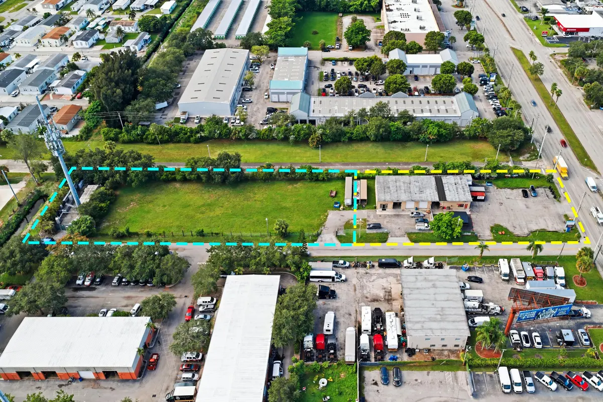DJI_20260826092941_0008_D at 2422 N MILITARY Trail, West Palm Beach