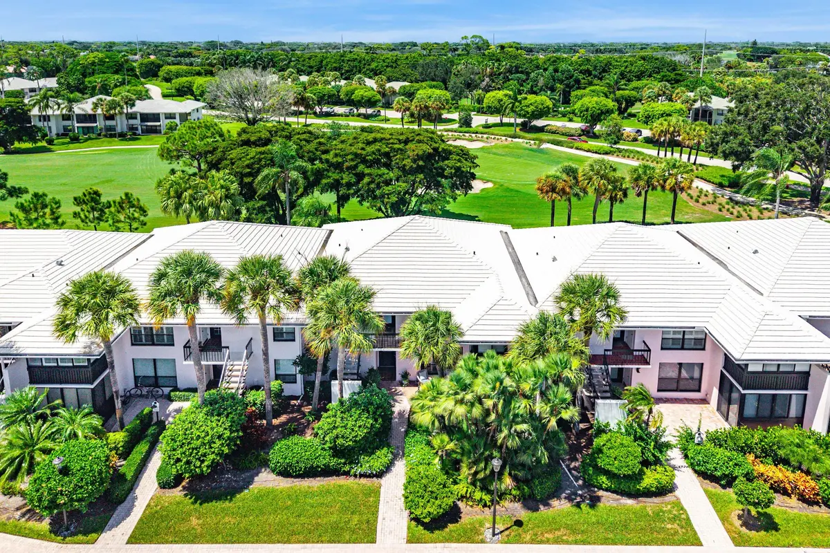 045-3864NorthQuailRidgeDrive-BoyntonBeac at 3864 Quail Ridge Drive Blue Heron, Boynton Beach