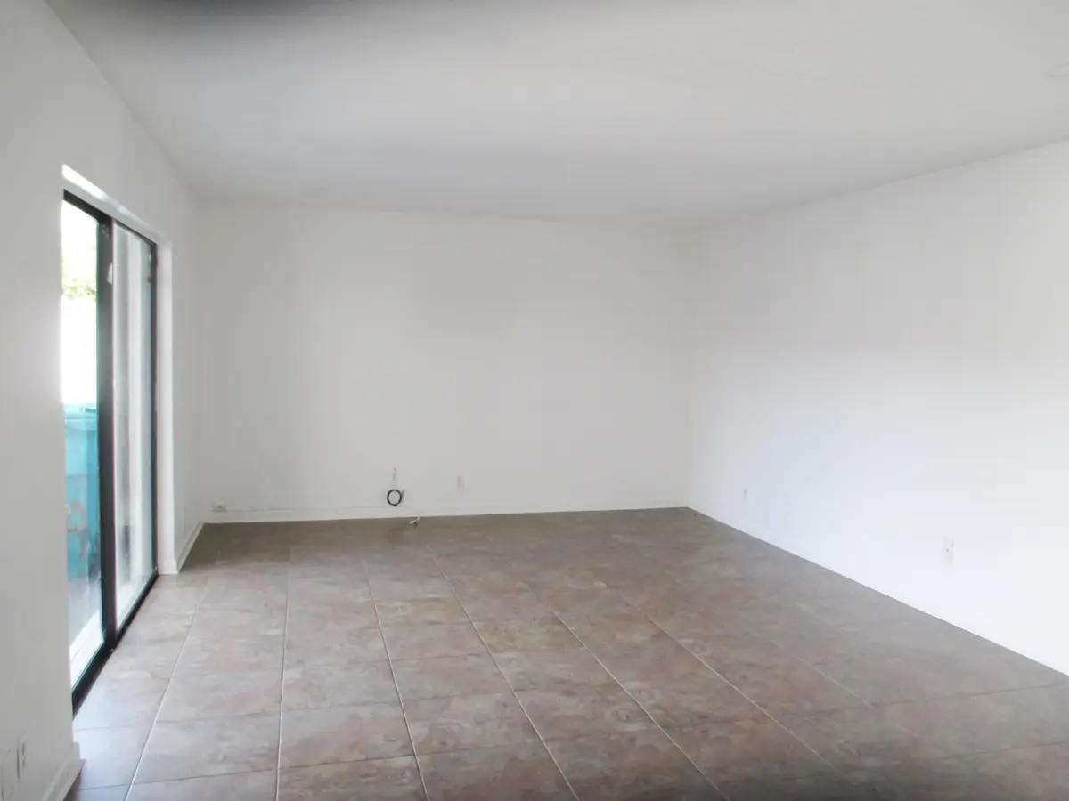 Living Room at 1437 PRINCETON Lane, Boynton Beach