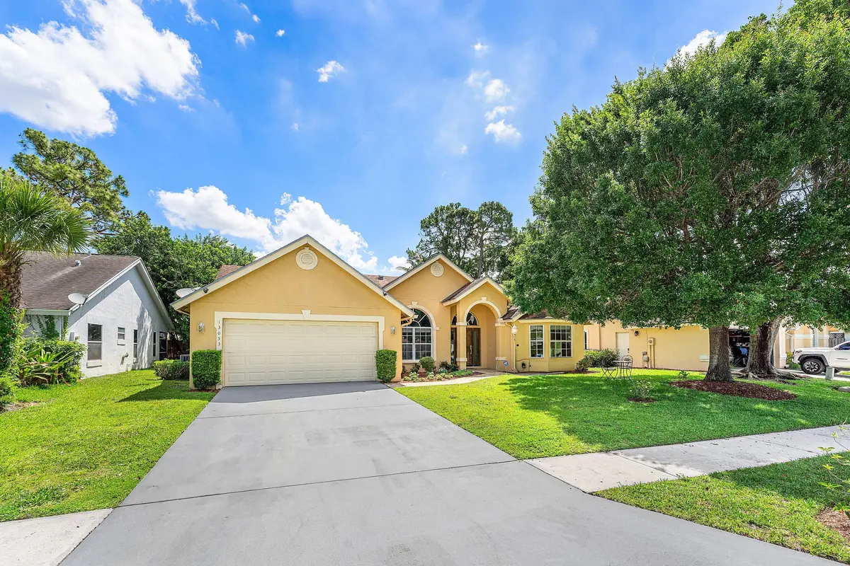 Front of Structure at 13053 Meadowbreeze Drive, Wellington