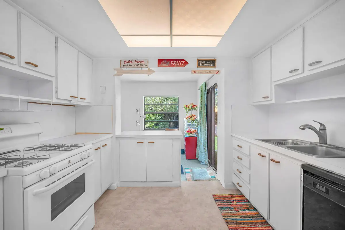 14-web-or-mls-DSC05667 at 8380 NW 28TH Street, Sunrise