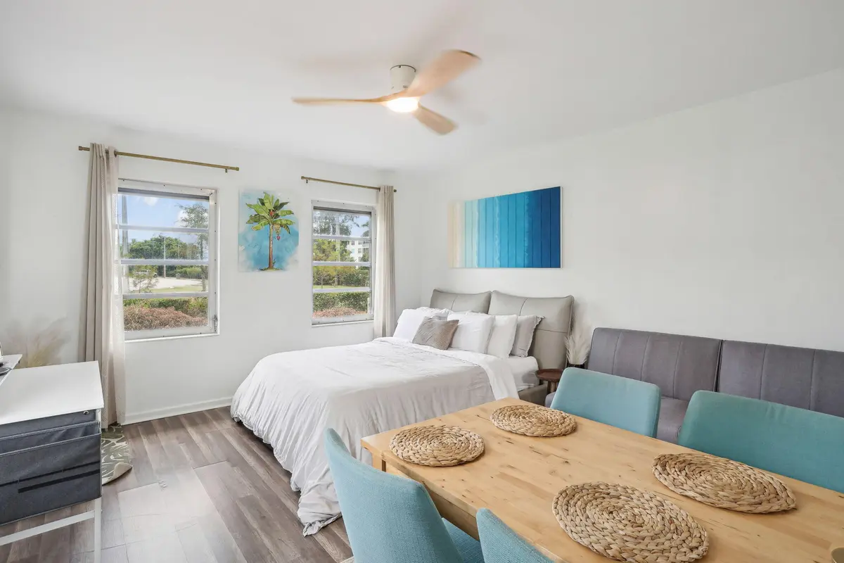 Studio Main Space at 651 Oak Street, Boynton Beach