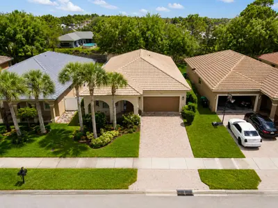 1804 SW Jamesport Drive, Port St. Lucie – Single Family Residence for sale
