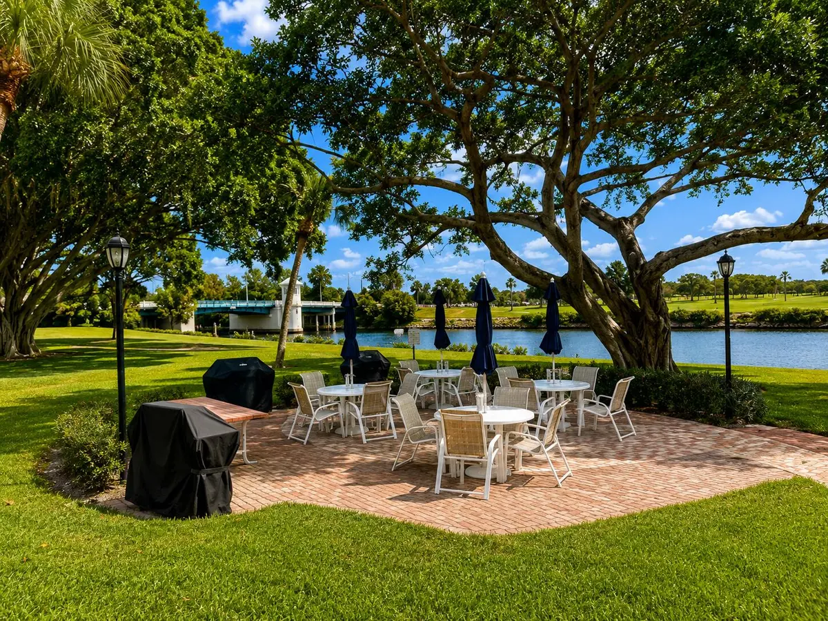 BBQ Patio Area at 308 Golfview Road 405, North Palm Beach