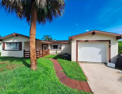 115 SE Camino Street, Port St. Lucie – Single Family Residence for sale