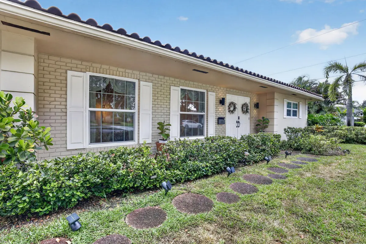 4-web-or-mls-_A7A1500 at 7241 NW 5TH Court, Plantation