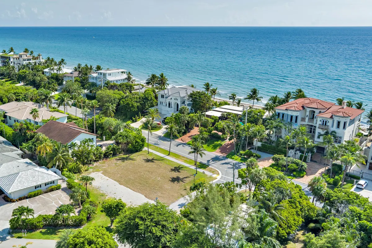 high-3 at 4112 S OCEAN Boulevard, Highland Beach