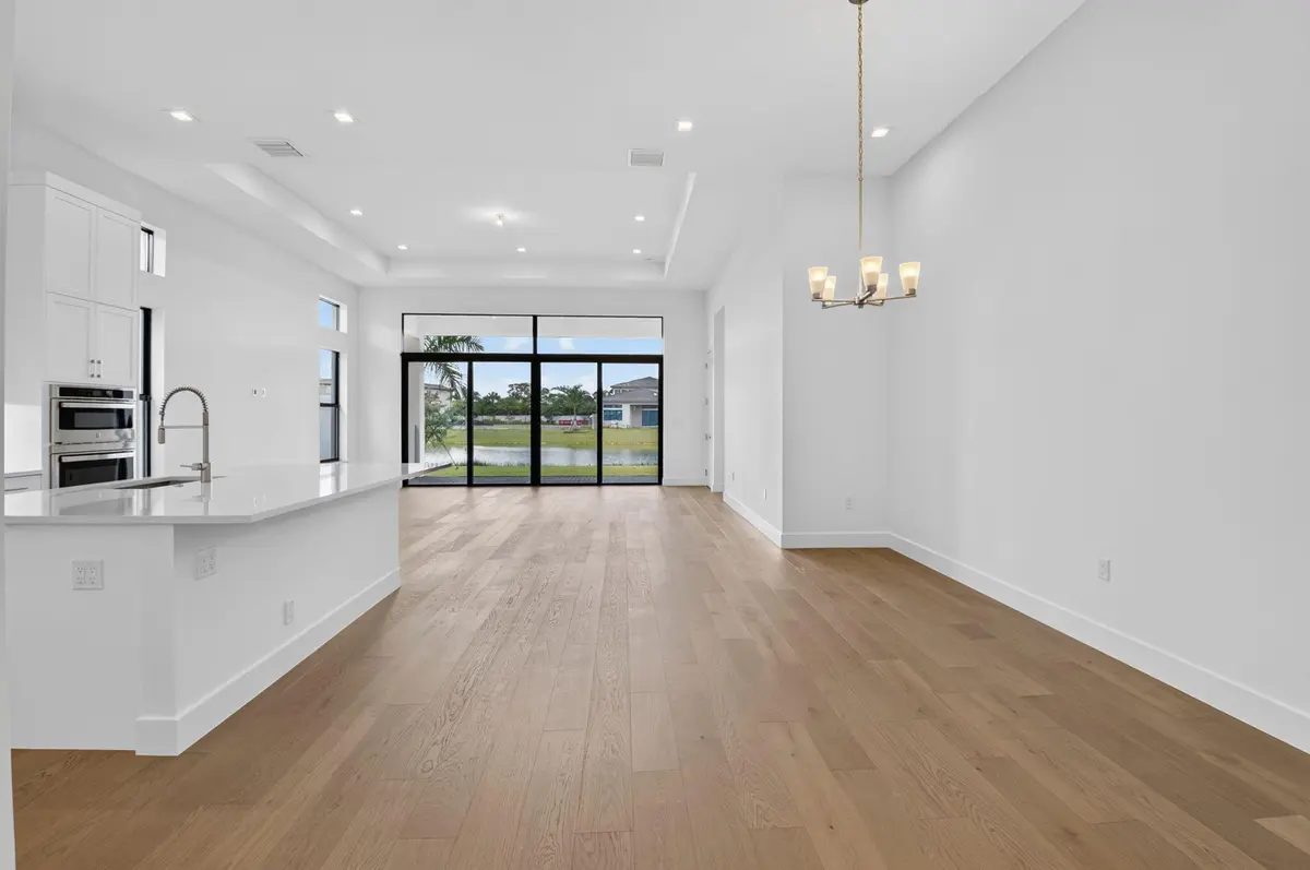 great room at 9724 JUNIPER BAY Avenue, Boca Raton