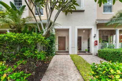 341 INDIAN CREEK Parkway 103, Jupiter – sold