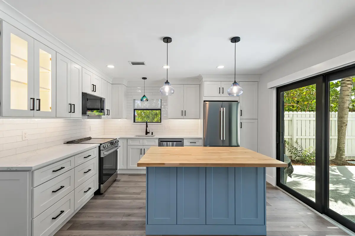 042-141ERiversideDr-A6-Jupiter-FULL at 141 E Riverside Drive 6A, Jupiter