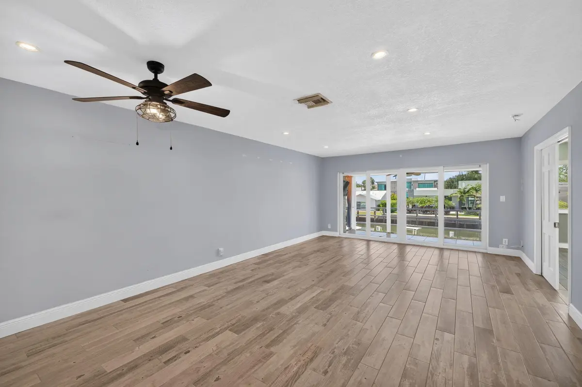 Living room at 2820 NE 30th Street 9, Fort Lauderdale