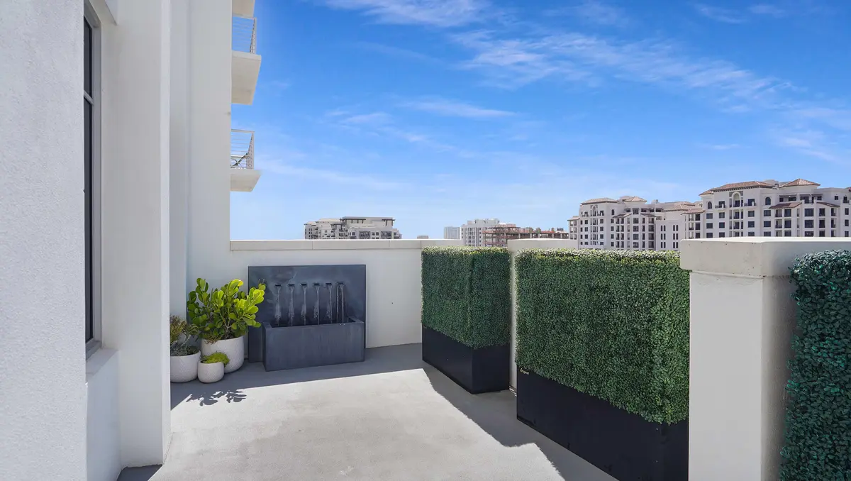 601 Boca Raton | Outdoor Living at 155 E Boca Raton Road 601, Boca Raton