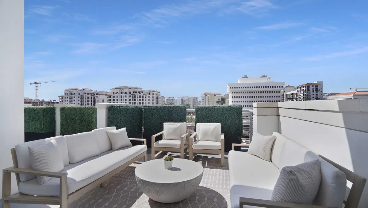 601 Boca Raton | Outdoor Living at 155 E Boca Raton Road 601, Boca Raton