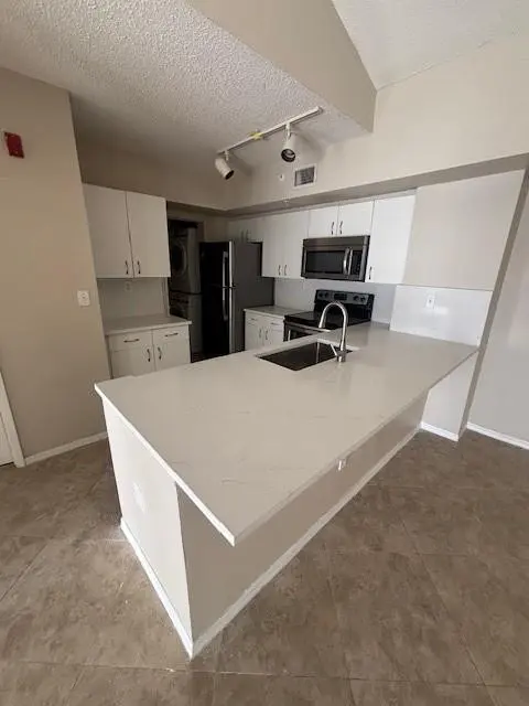 Photo 1 at 2620 S University Drive Apt 306, Davie