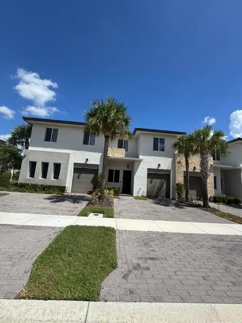 IMG_4243 at 551 PIONEER Way, Royal Palm Beach