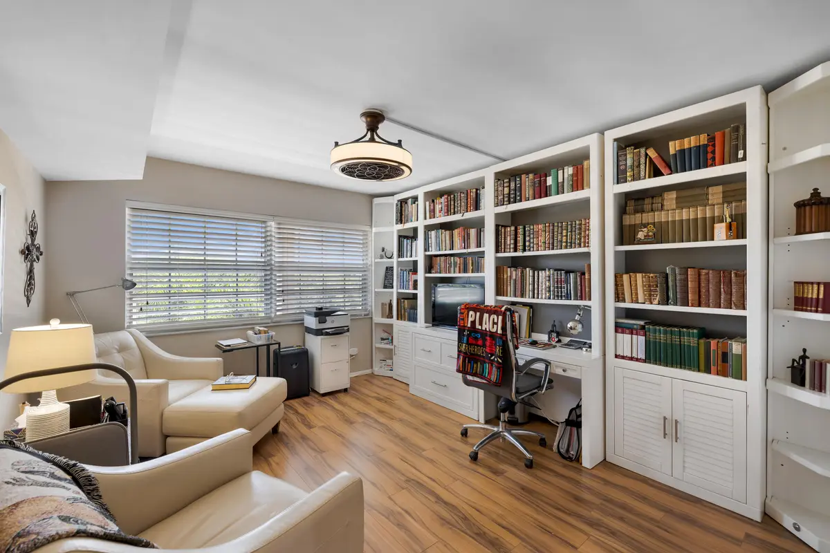 3960 Oaks Clubhouse Dr-Pompano Beach-Nat at 3960 Oaks Clubhouse Drive 504, Pompano Beach